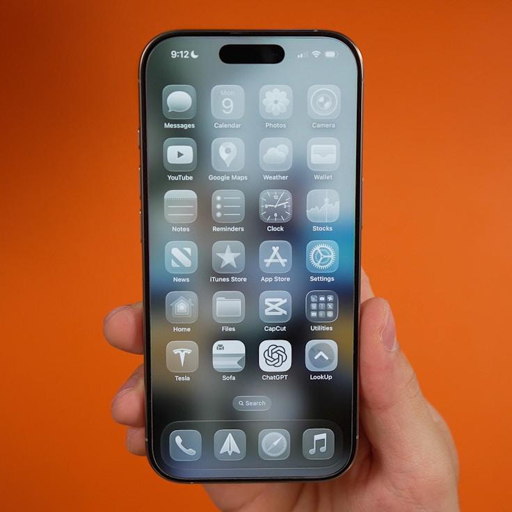Collaborative mobile app development workflow